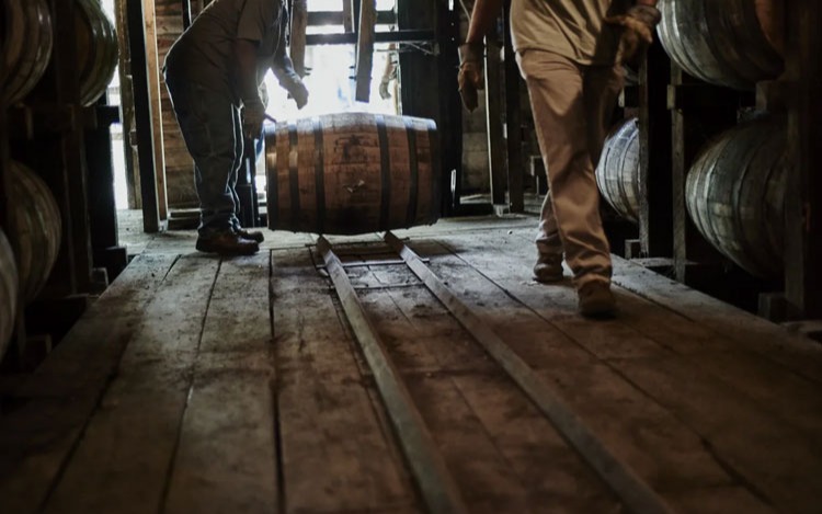 Para siempre, el 21 de mayo será especial y de conmemoración para el Tennessee Whiskey. Esta fecha ha sido oficialmente designada como el Día Internacional del Tennessee Whiskey, emitido por la Legislatura de este estado.