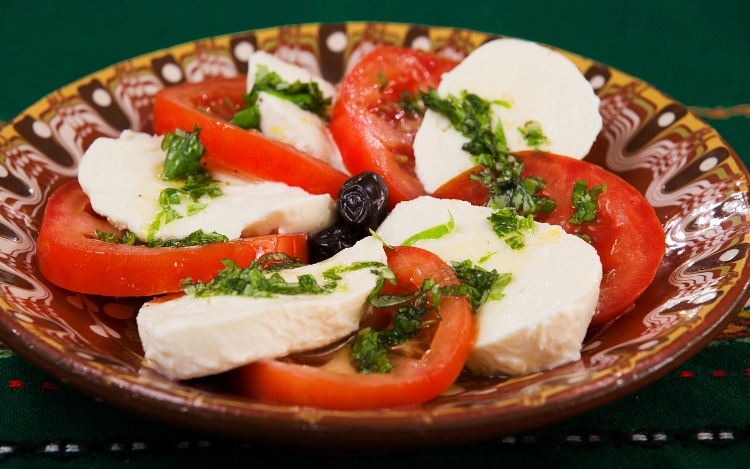 Dieta mediterránea: importa qué comemos pero también cómo y con quién