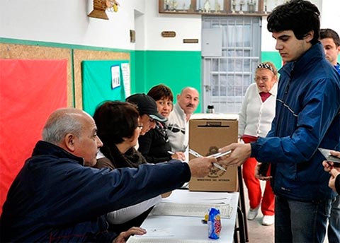 El 85 por ciento de los adolescentes argentinos creen que el voto es el modo de generar cambios positivos en la sociedad 　
