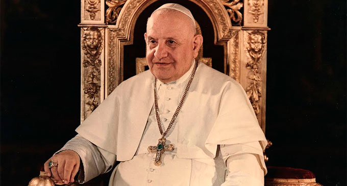 Es un proceso burocrático y complejo, pero que ha tenido variaciones en los últimos años; mañana Juan Pablo II, Juan XXIII serán canonizados por el papa Francisco