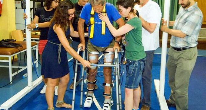 Un exoesqueleto en España se orienta a rehabilitar a pacientes parapléjicos