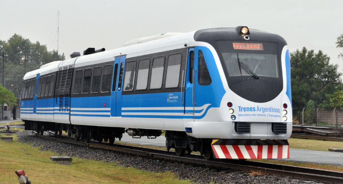Alerce, el primer tren 0 km de fabricación argentina