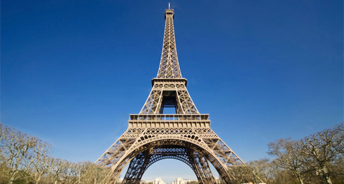 "Francia será el único país del mundo con un mástil de 300 m de altura", declaró el ingeniero Alexandre-Gustave Eiffel.