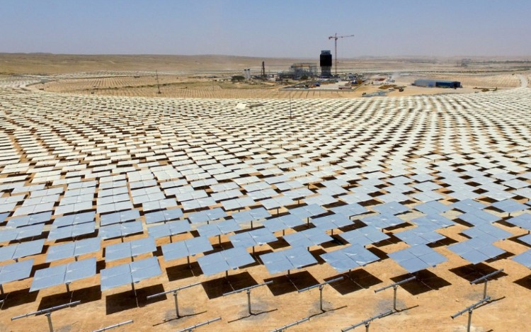 Israel se ubica a la vanguardia en energías renovables, construyendo una gigantesca torre solar