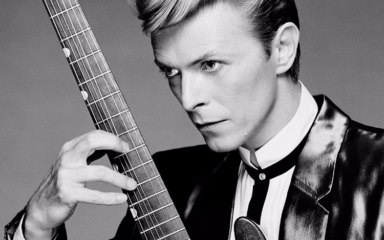 David Bowie obtiene cinco Grammy póstumos