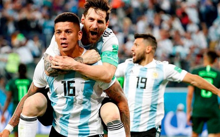 Argentina venció con lo justo 2-1 a Nigeria en un emotivo y dramático partido.