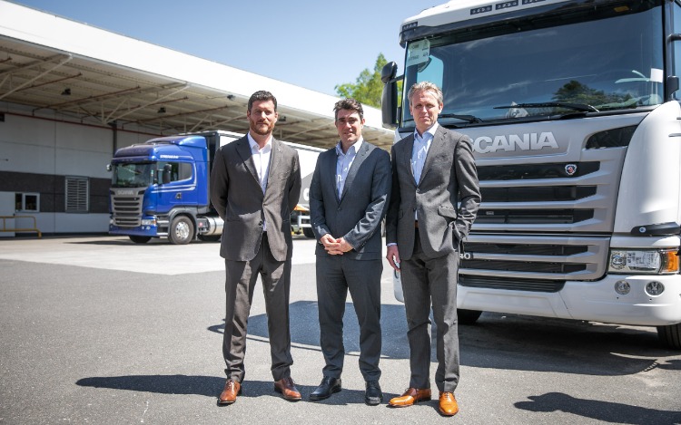 Scania Argentina presentó los primeros camiones a gas natural licuado (GNL) del país