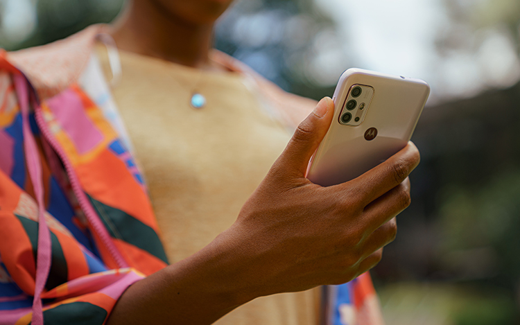 Motorola comparte una guía para conocer a fondo todo lo que se puede lograr con la cámara del smartphone junto con los consejos de Jonas Papier, director y fundador de Motivarte.
