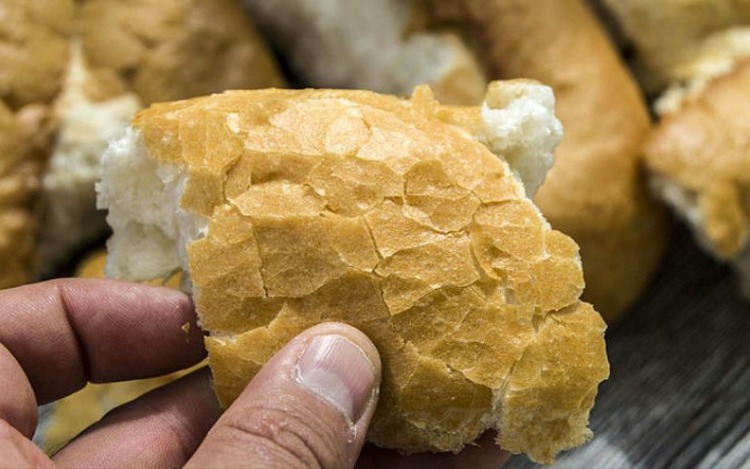 Tips fáciles para devolverle la suavidad al pan duro luego de unos días.