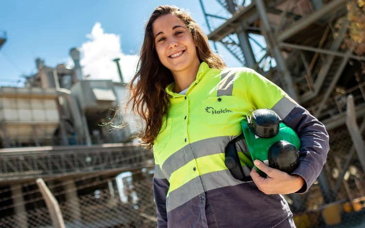 También te puede interesar esta nota... Mujeres técnicas, futuro con Equidad