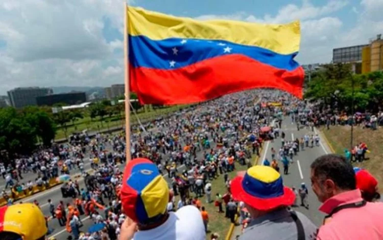 También te puede interesar esta nota... Venezolanos en Latinoamérica: Su talento sigue conquistando espacios.